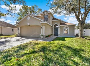 1307 Timber Trace Dr, Zephyrhills, FL 33543