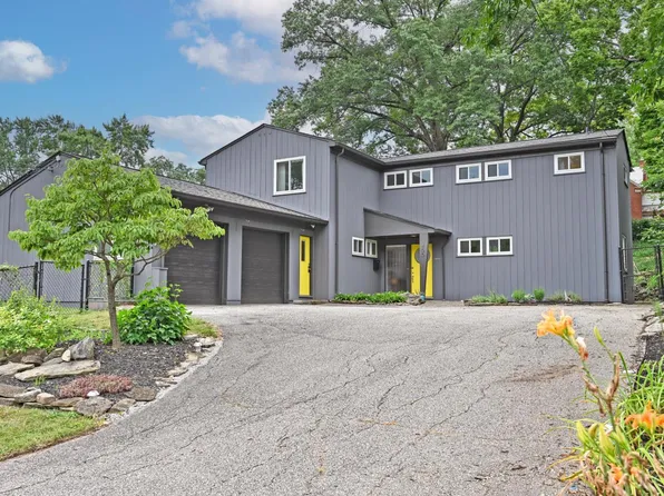 400 Rawson Woods Ln, Cincinnati, OH 45220