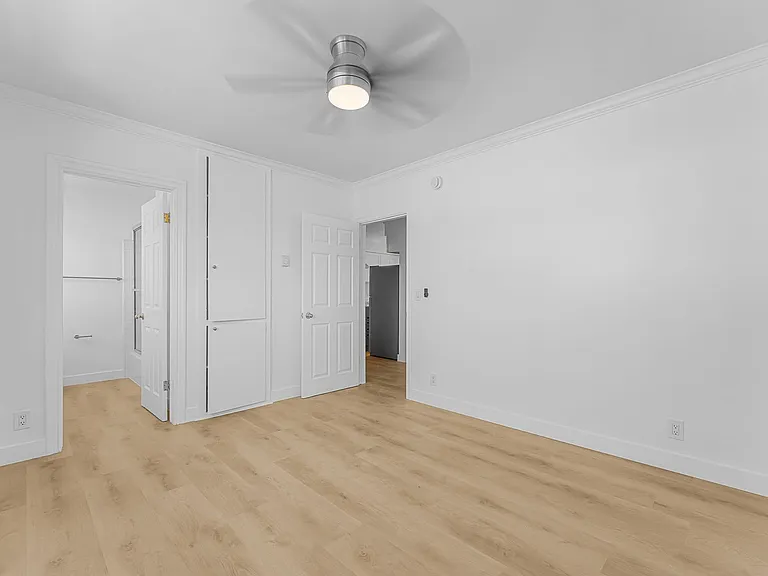 11661 Erwin St #14 — Photo 10