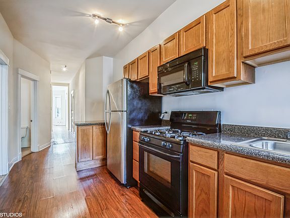 3rd image of 4607 N Ashland Ave #Af4607-2