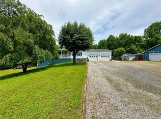 406 N Oakgrove Ext, Millers Creek, NC 28651