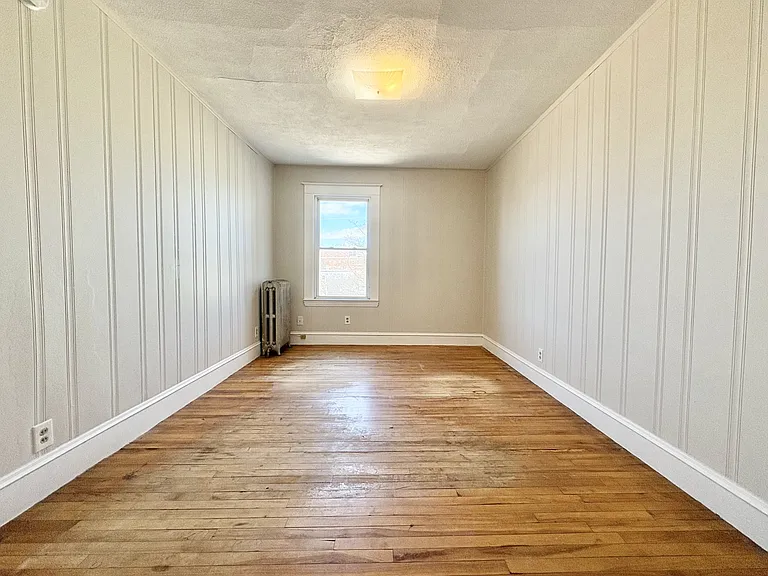 73 College St #3 — Photo 5