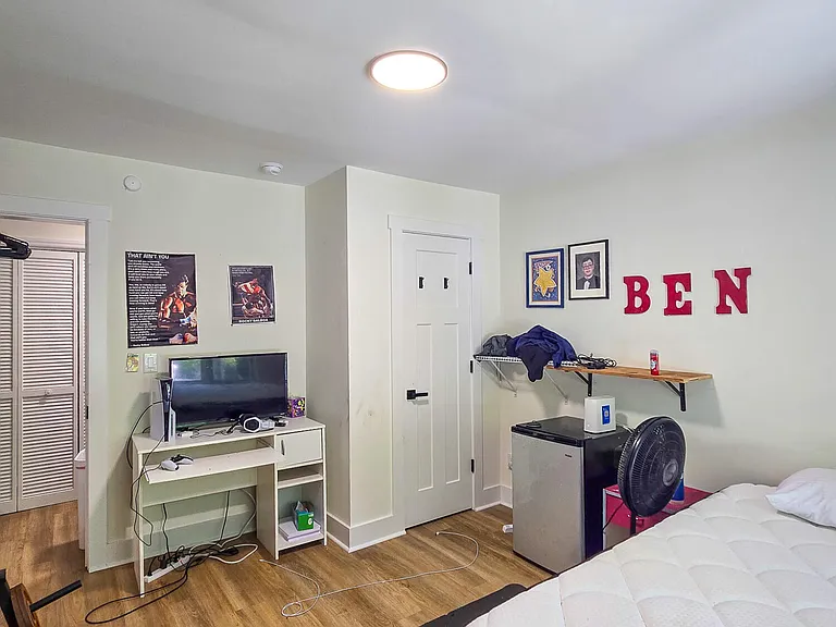 3014 Hope Valley Rd — Photo 16