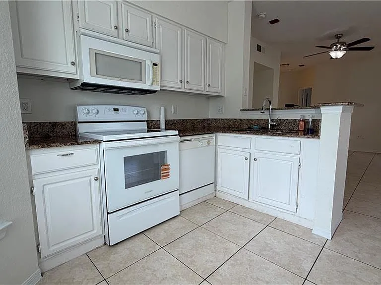 23500 Walden Center Dr #210 — Photo 2
