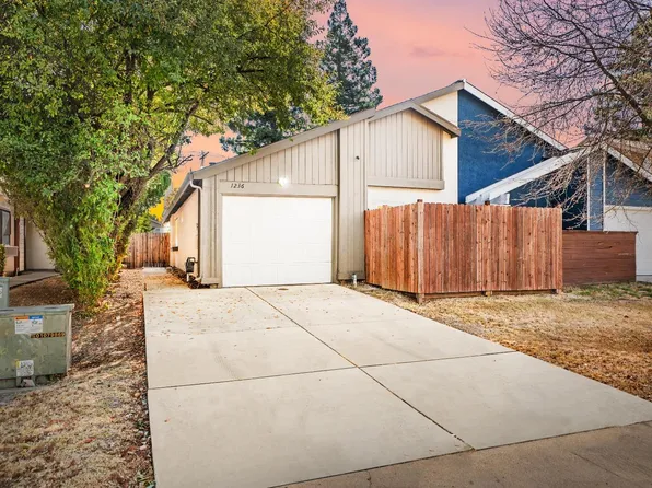 1236 Andalusia Dr, Sacramento, CA 95833