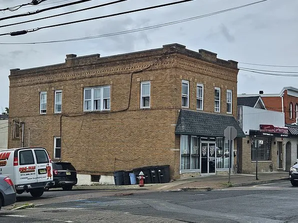 198 Harrison Ave, Garfield, NJ 07026