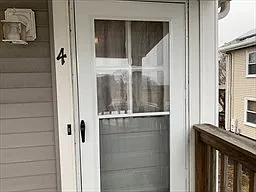 558 Sea St #4 Photo 1