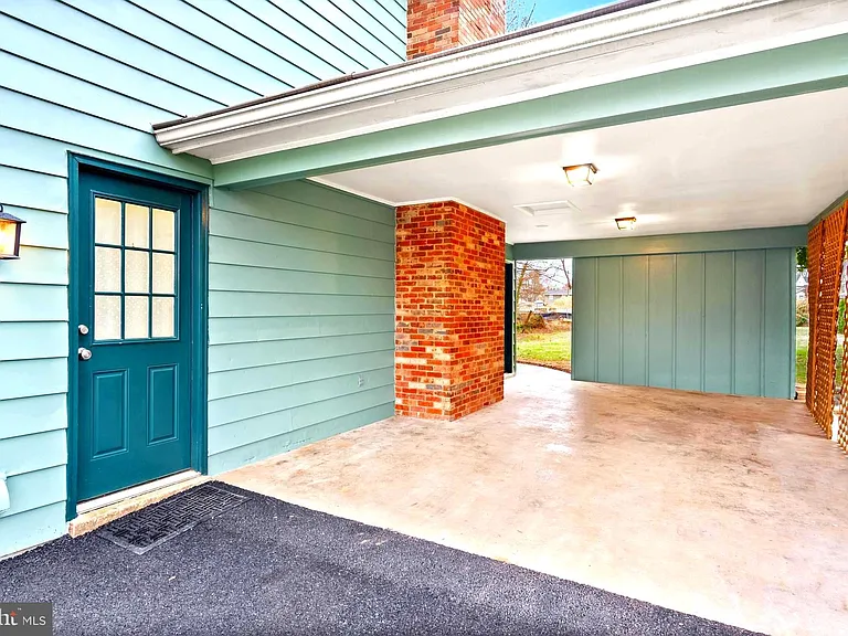 7109 Davis Ct — Photo 44