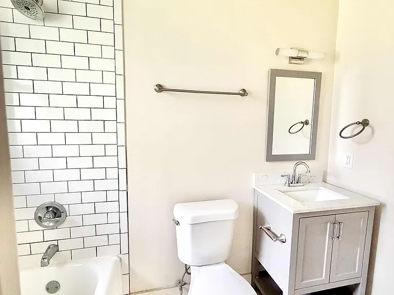1014 S 18th St #1 — Photo 8