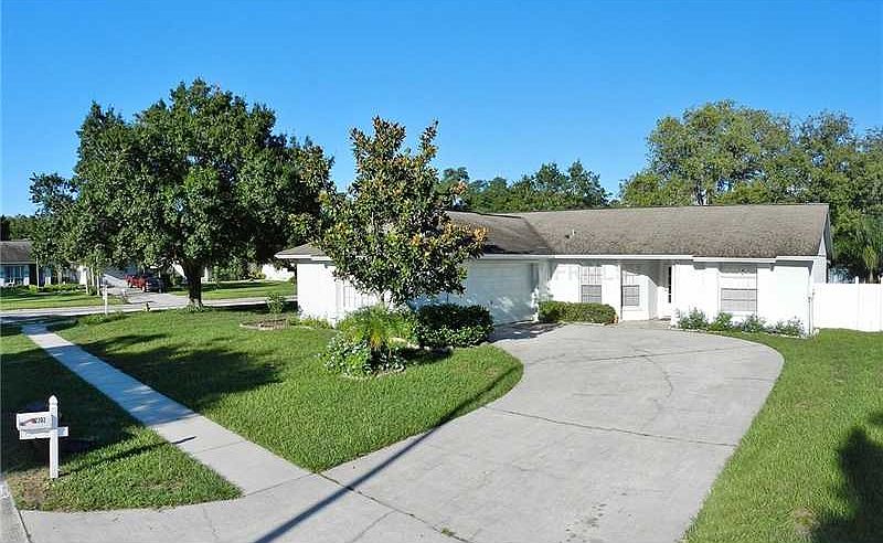 1st image of 12302 Yellow Rose Cir