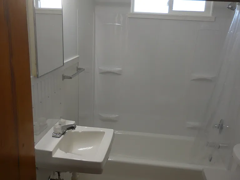 2218 W Jackson St — Photo 19