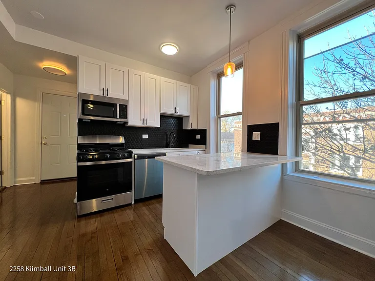2258 N Kimball — Photo 8