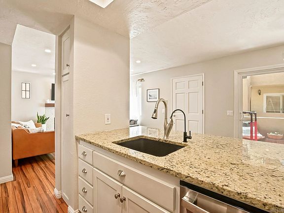 3rd image of 2608 Broadway APT 5