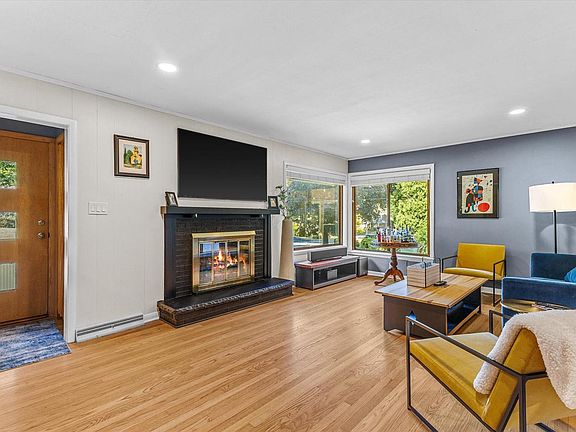 2nd image of 11825 W Elmhurst PARKWAY