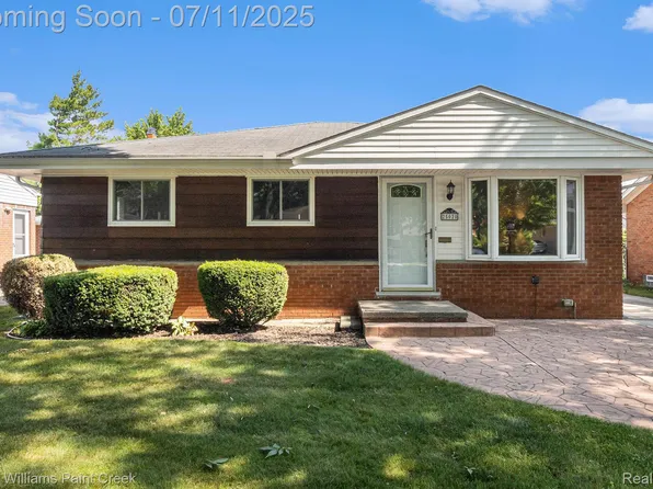 25020 Hanover St, Dearborn Heights, MI 48125