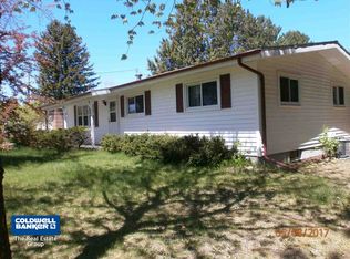 200 Walnut St, Manawa, WI 54949