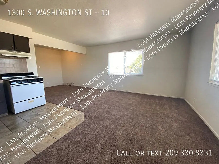 Upstairs 1 Bedroom Apartment — Photo 3