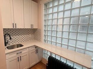 32-18 34th St #1A, Astoria, NY 11106