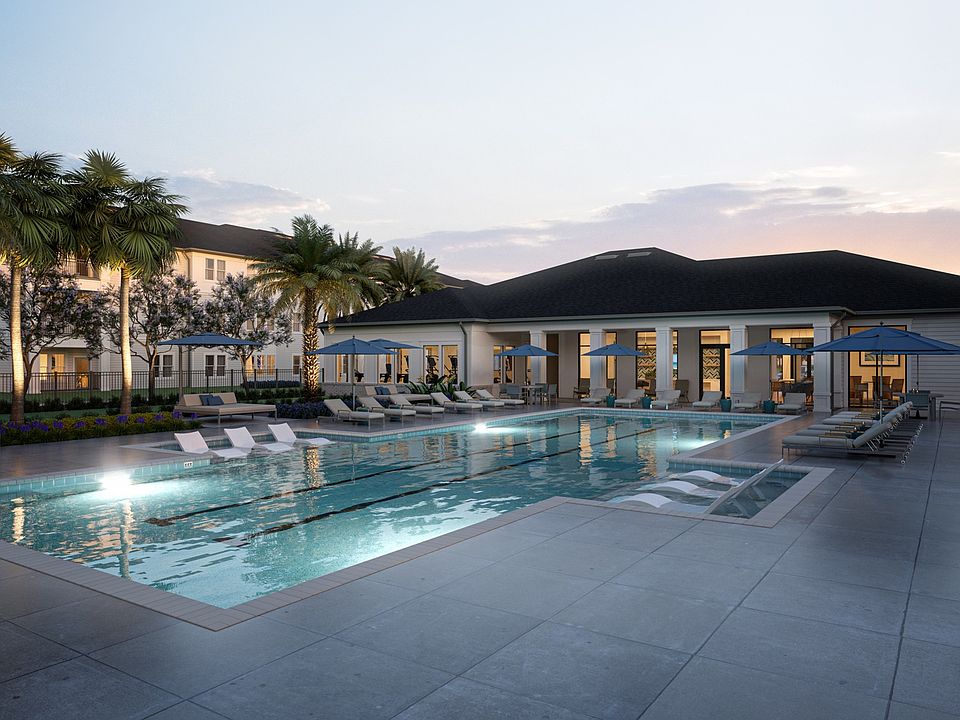 Resort Style Pool