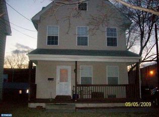 459 Laurel St, Beverly, NJ 08010