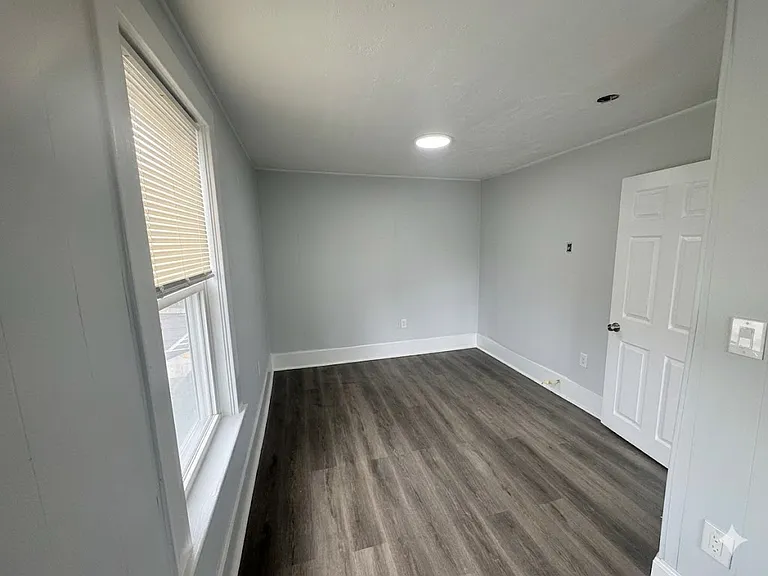 284 Mechanic St #2 — Photo 9