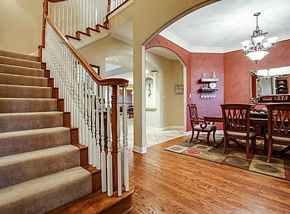 4th image of 8525 Brandonwood Dr