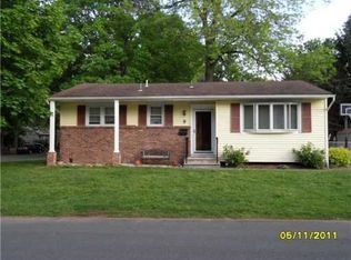 9 Florence Ter, Piscataway, NJ 08854