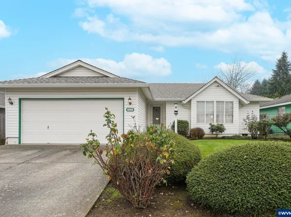 5220 Autumn Leaf Ct N, Keizer, OR 97303