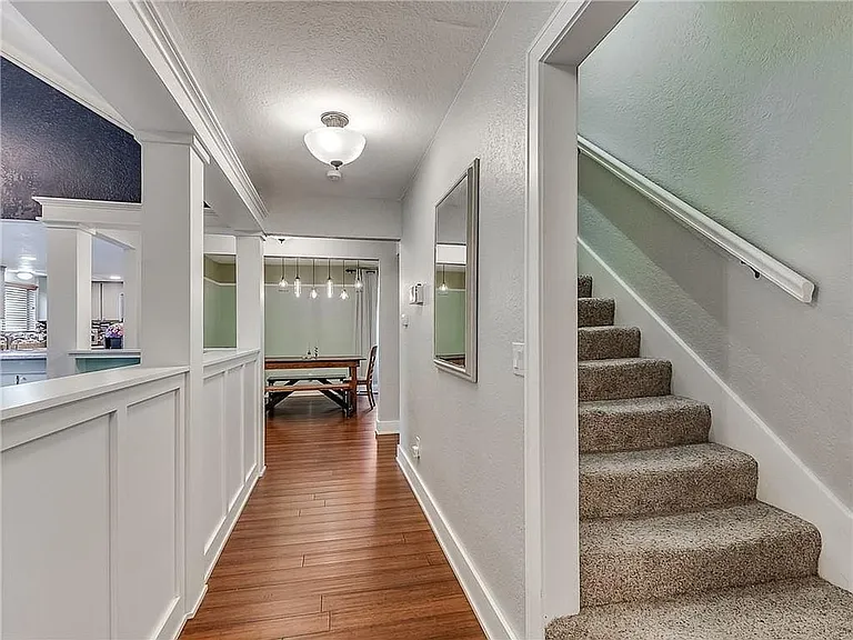 2104 Whiteoak Cir — Photo 10