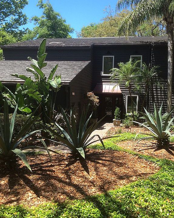 1st image of 1810 Live Oak Ln