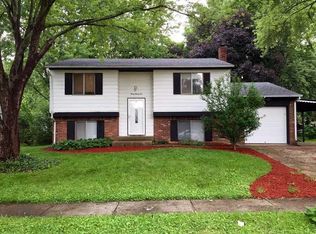 9022 Greenlee Cir, Indianapolis, IN 46234