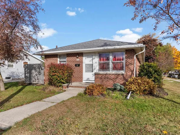 3502 West Marshall STREET, Manitowoc, WI 54220