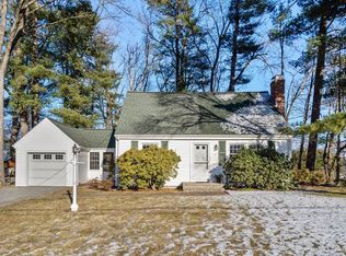 27 Sunset Dr, Framingham, MA 01701