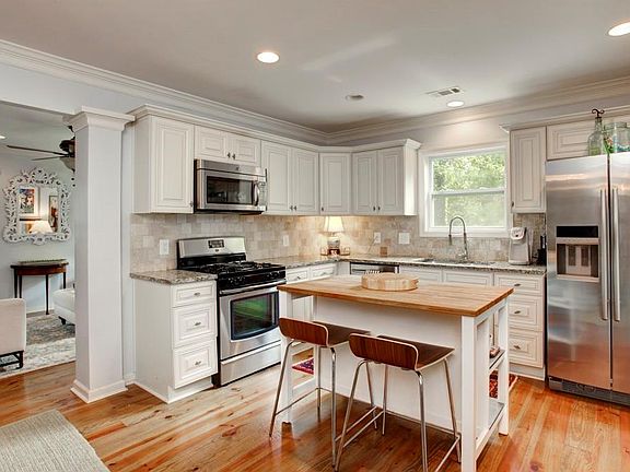 5th image of 2648 Brown Cir SE