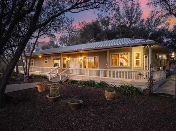 8801 Randolph Dr, Plymouth, CA 95669