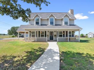 1064 Beach Rd, Bowie, TX 76230