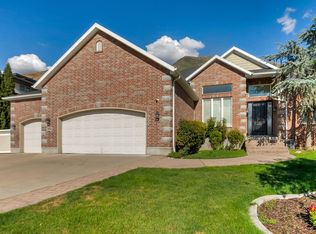 9594 N Aztec Dr, Cedar Hills, UT 84062