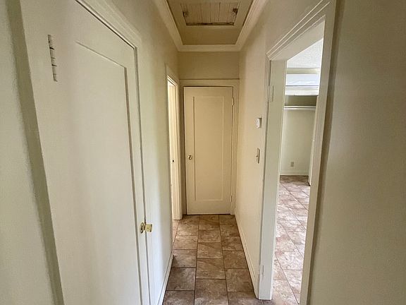 4th image of 5614 1/2 Ash St #1/2