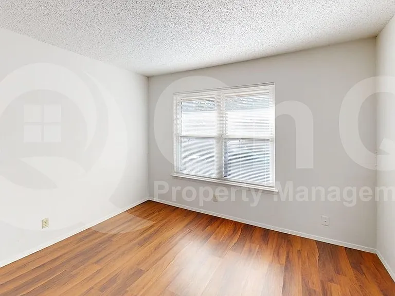 410 Bryan St #10 — Photo 7