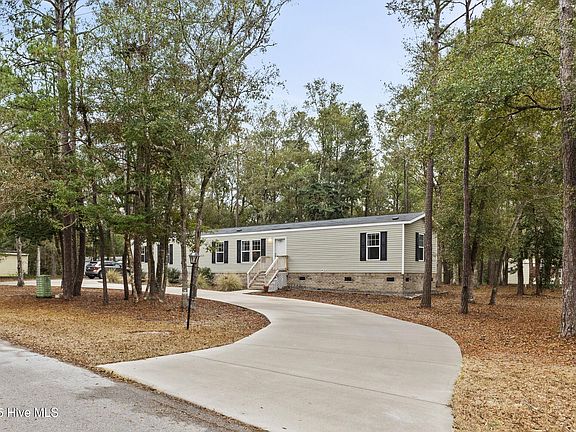 4th image of 3489 Dolphin Drive SE