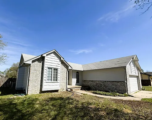 13932 E Lockmoor Cir Photo 1