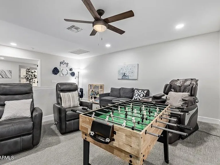 10617 W Daley Ln — Photo 16