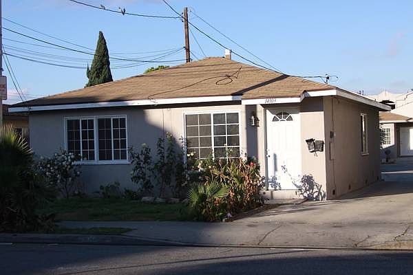 1st image of 14103 Yukon Ave