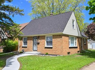 5002 N 24th Pl, Milwaukee, WI