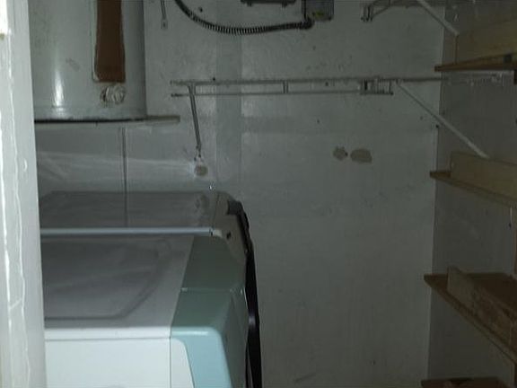 5th image of 7544 NW 44th Ct