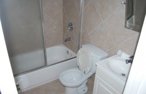2nd image of 10 Furman Cir