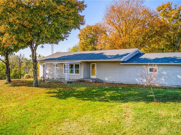 61651 Shaw Rd, Cambridge, OH 43725