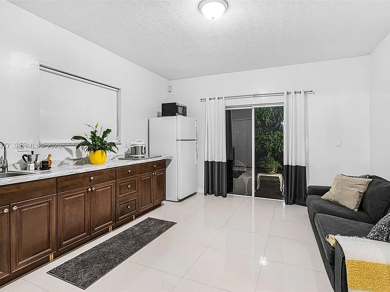 14156 SW 148th Ave — Photo 3
