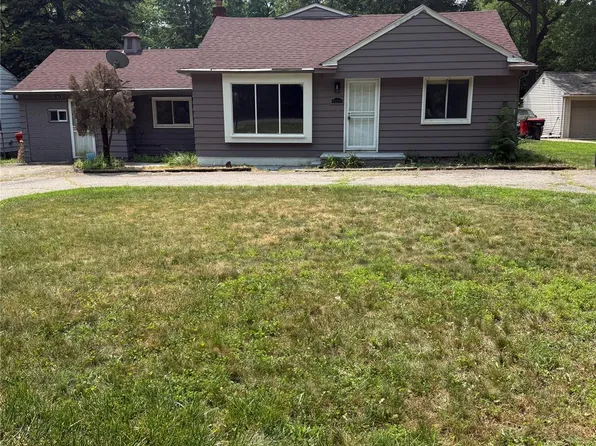 21613 Wallace Dr, Southfield, MI 48075