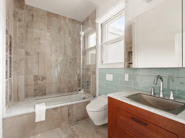 521 West 47th Street image 11 of 13